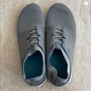 Olukai Men’s slip on shoes size 11